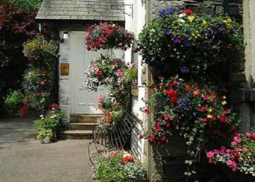 Glenville House - Adults Only - Incl Free Off-Site Health Club With Swimming Pool, Hot Tub, Sauna & Steam Room Bowness-on-Windermere Dış mekan fotoğraf